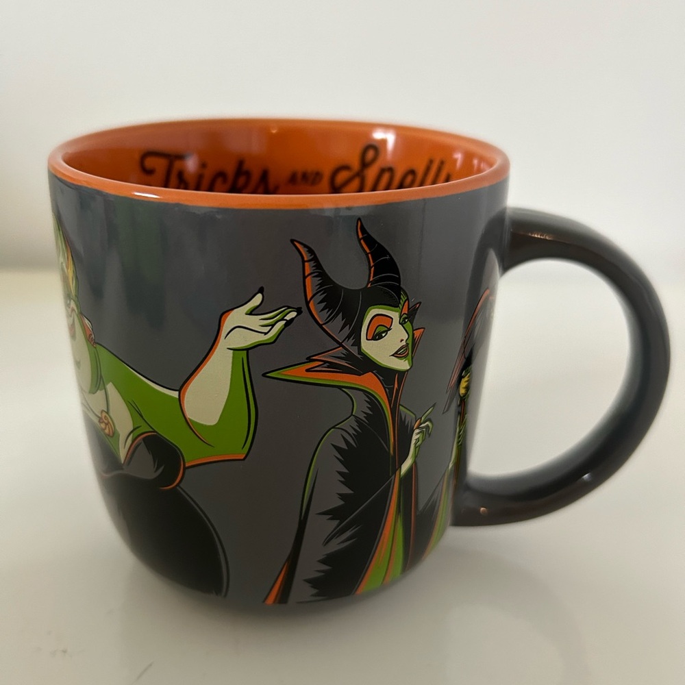 🧡🖤New Disney Villains Ceramic Halloween Mug🖤🧡